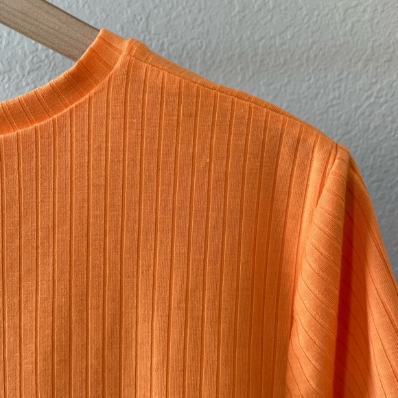 Lovers + Friends Crop Top Size XL - Picture 3 of 10